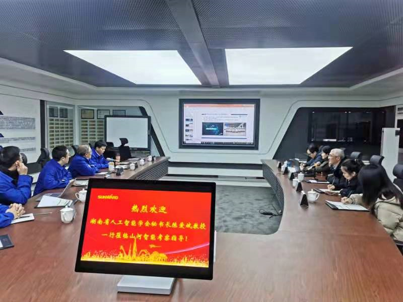 ����ʡ�˹�����ѧ�����鳤�°���һ�п�������ǹ��ɶԹ�������