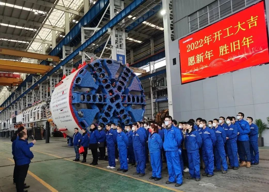 ֱ������һ�ߣ������ǹ��ɶԹ�����������æ