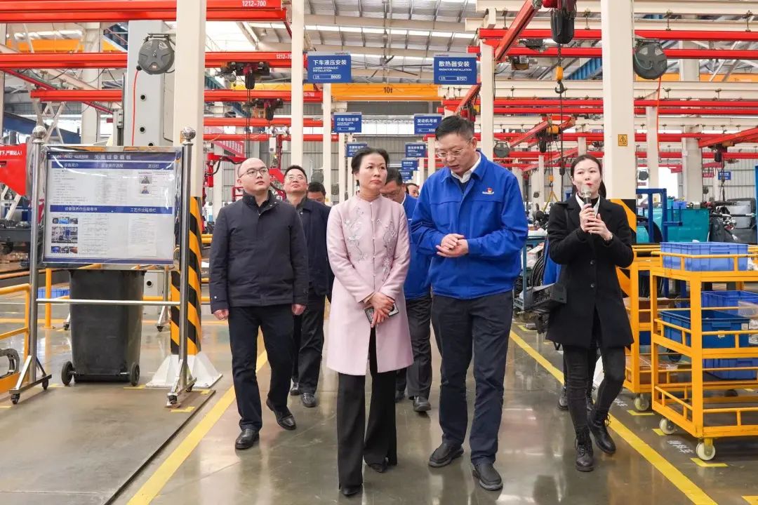 长沙市总工会、长沙经开区总工会一行调研糖果派对官网智能