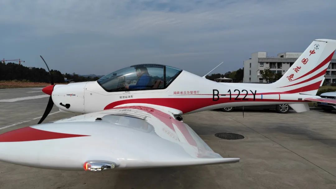 火情就是下令!湖南航空应抢救援队糖果派对官网机组展现“糖果派对官网速率”