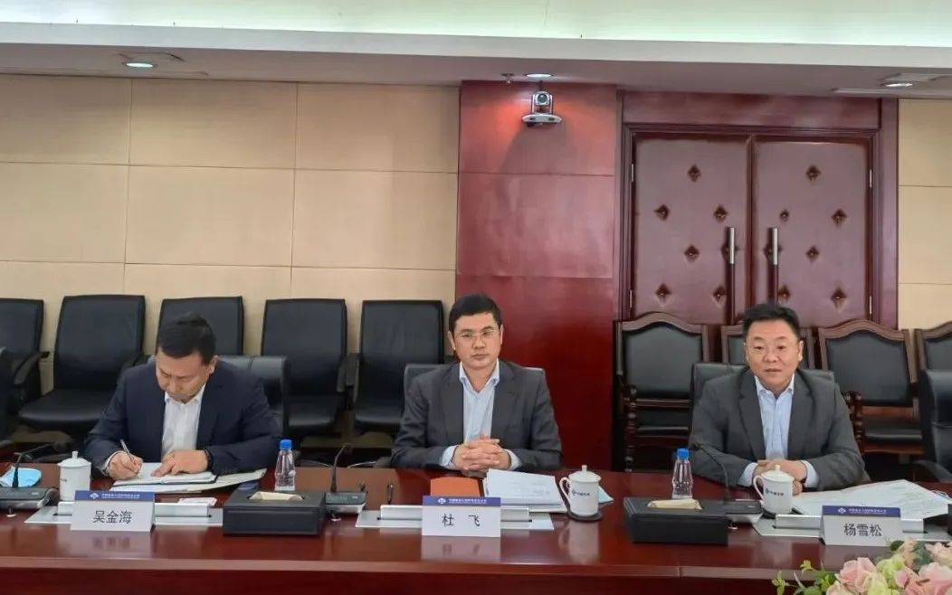 探讨合作新模式!何清华带队赴中国路桥造访交流