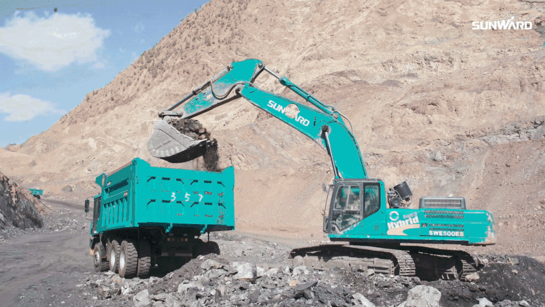 图集 | “糖果派对官网绿”满矿山!糖果派对官网智能矿山成套装备实力“亮剑”