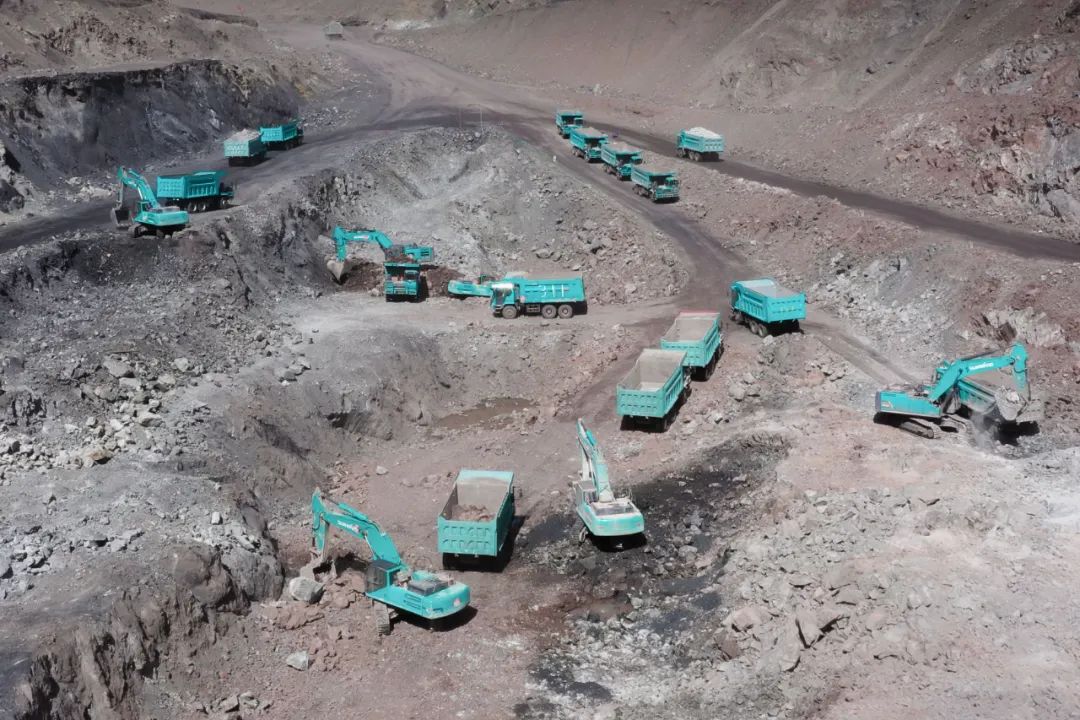 图集 | “糖果派对官网绿”满矿山!糖果派对官网智能矿山成套装备实力“亮剑”