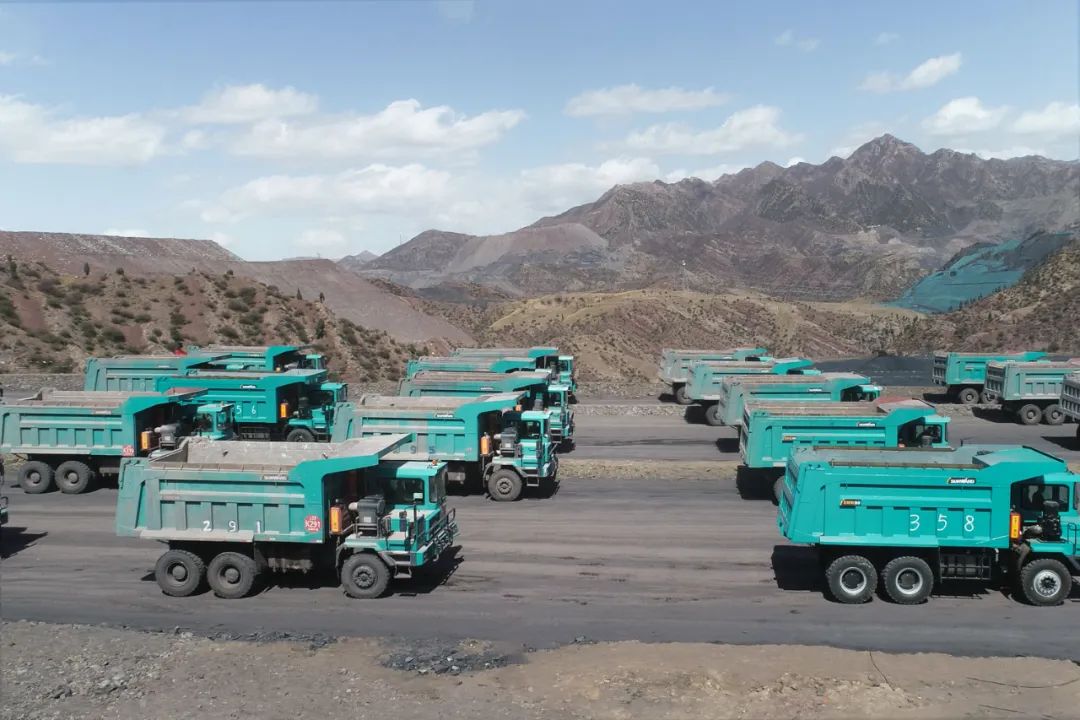 图集 | “糖果派对官网绿”满矿山!糖果派对官网智能矿山成套装备实力“亮剑”