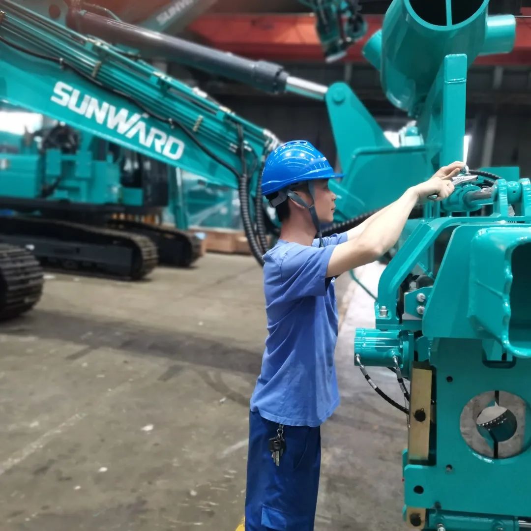 将斗争举行究竟!致敬糖果派对官网劳动者