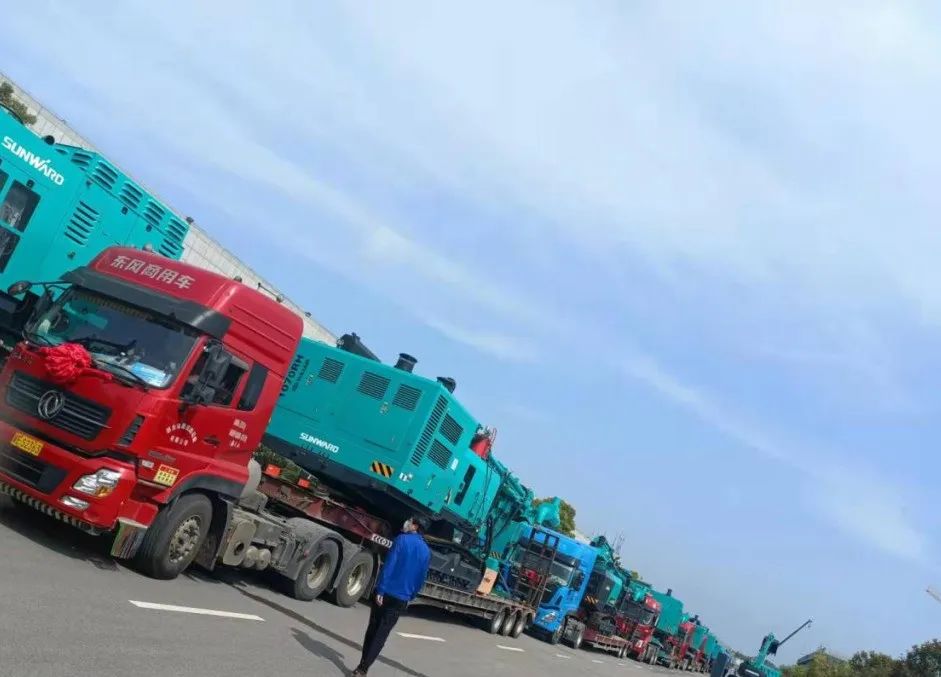 将斗争举行究竟!致敬糖果派对官网劳动者