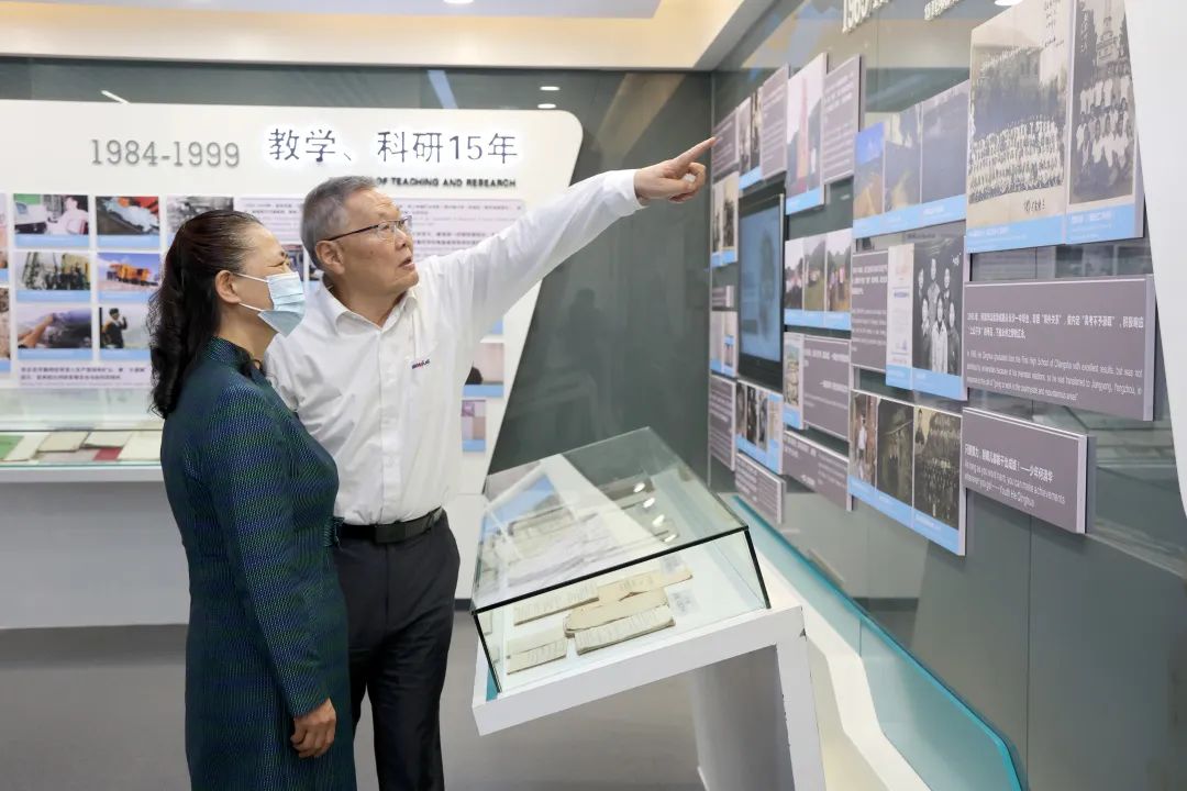 É²úѧÑкÏ×÷£¡ÖÐÄÏ´óѧУ³¤¡¢Öйú¹¤³ÌԺԺʿÌïºìÆìÂÊÍÅÔì·ÃÌǹûÅɶԹÙÍøÖÇÄÜ