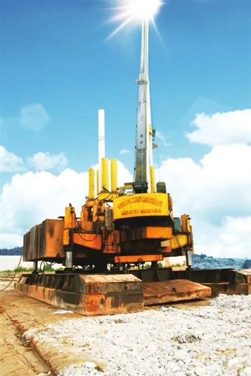 ���廪�ڵڶ�ʮ�Ľ��й���Э�������ּ���棺����ҵ�ߵ�Դ��ϵͳ