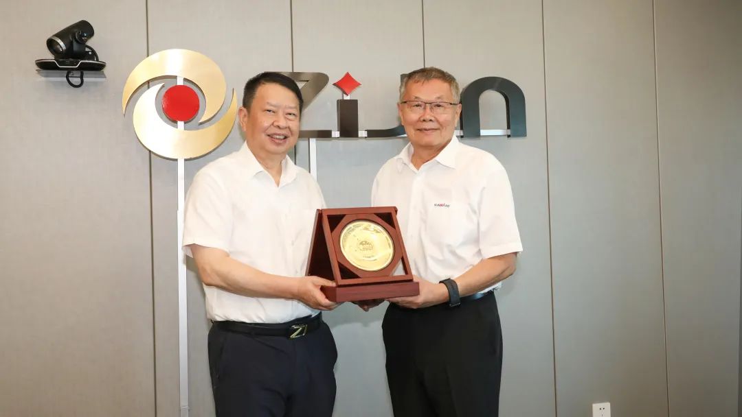 ����ɼ�δ�������廪����������500ǿ��ҵ�Ͻ��ҵ������ר�⽲��