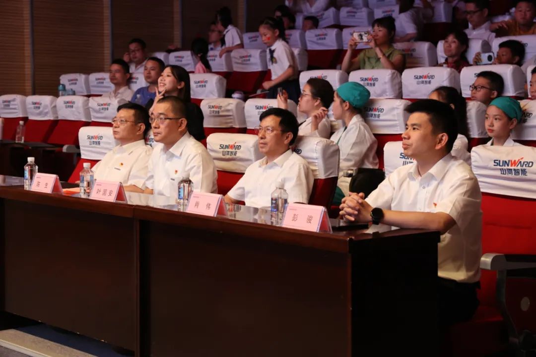 �ͷס���������������С����ǹ��ɶԹ�������ְ����Ů�����йܰ��ҵ��