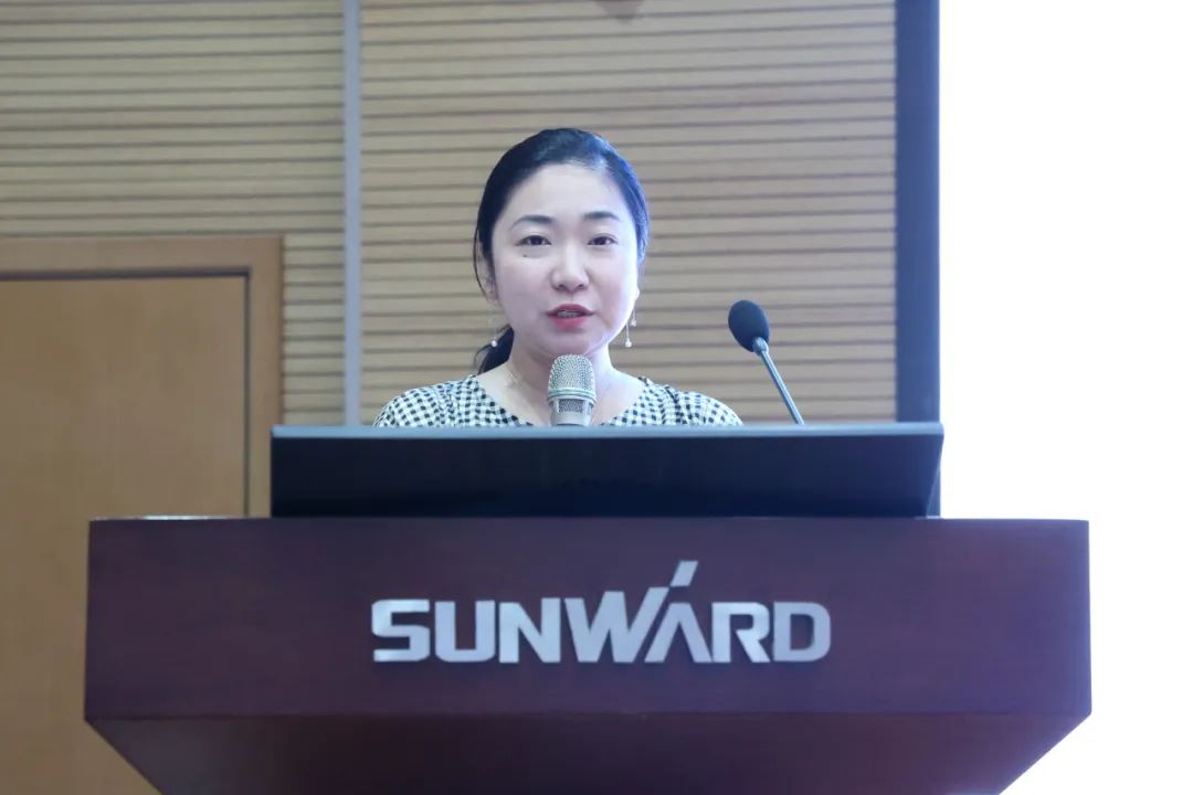 �ͷס���������������С����ǹ��ɶԹ�������ְ����Ů�����йܰ��ҵ��