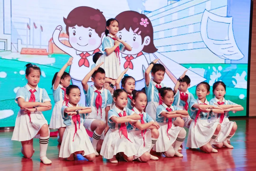 �ͷס���������������С����ǹ��ɶԹ�������ְ����Ů�����йܰ��ҵ��