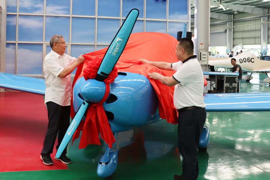 23个月交付100架!糖果派对官网航空第 199、200 架阿若拉飞机顺遂下线交付