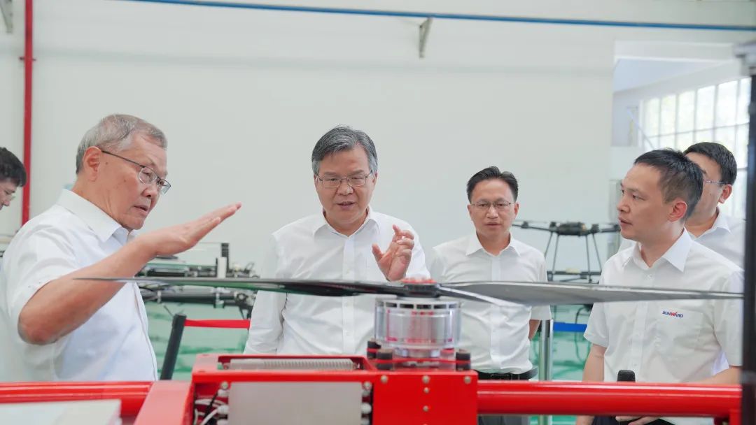 ����ʡί��ί������ʡ�����ѫһ�п�������ǹ��ɶԹ����Ƽ�