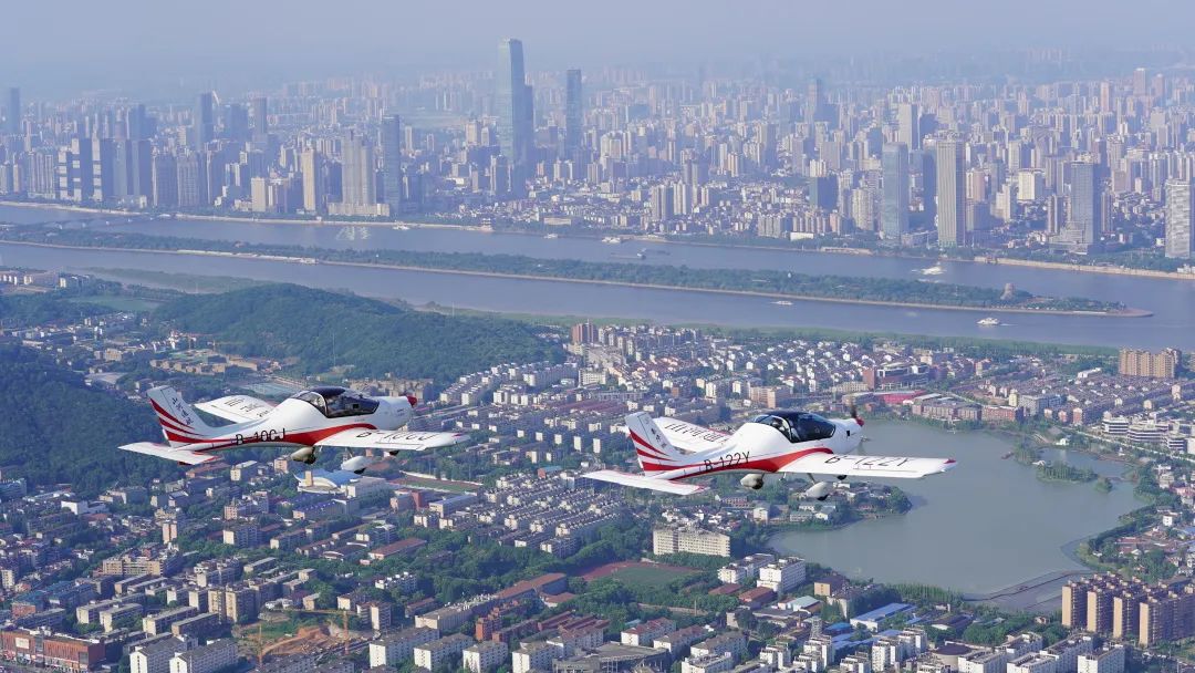 ����ʡί��ί������ʡ�����ѫһ�п�������ǹ��ɶԹ����Ƽ�