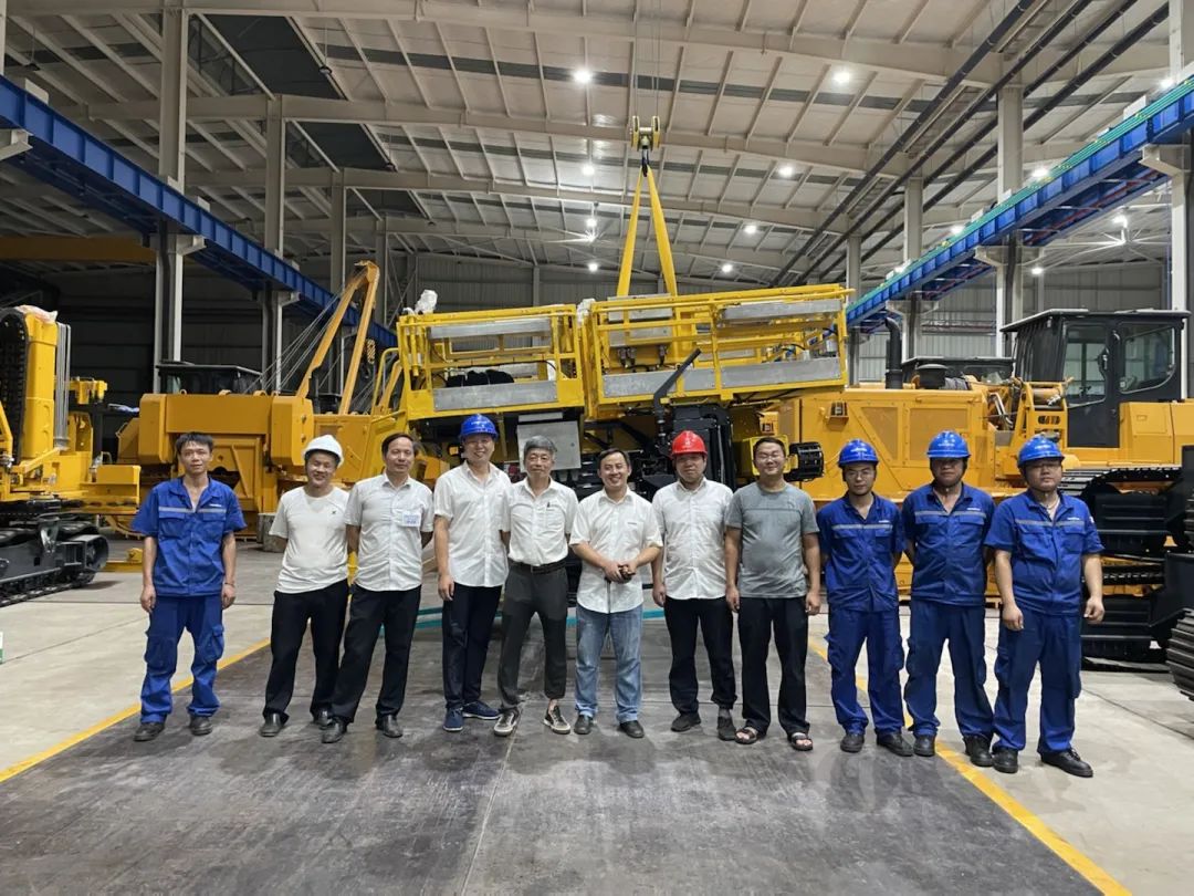 为铁路运输保驾护航!糖果派对官网智能自主研制首套三平台作业装置乐成交付