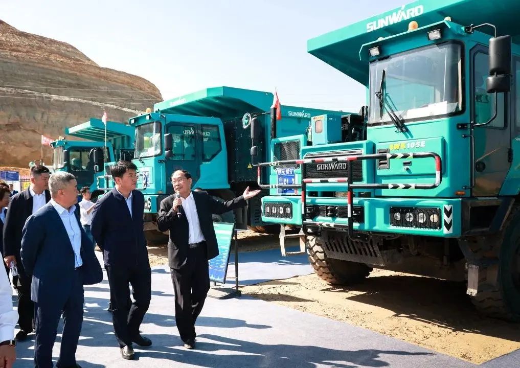 ÏòÂÌÉ«»¯¡¢ÖÇÄÜ»¯Éú³¤£¡ÌÚԶú¿óÂÌÉ«ÖÇÄÜ¿óɽ¹ÛĦ»áÔ²Âú¾ÙÐÐ