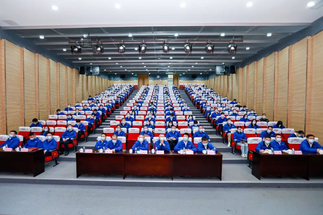 振奋人心!糖果派对官网智能党员干部集中收看党的二十大开幕会盛况