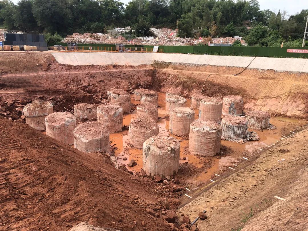 ���ȡ�׮����ʵ���������ǹ��ɶԹ�������Я���人�ֳɽ��蹥���������������ش�ز�ʩ������