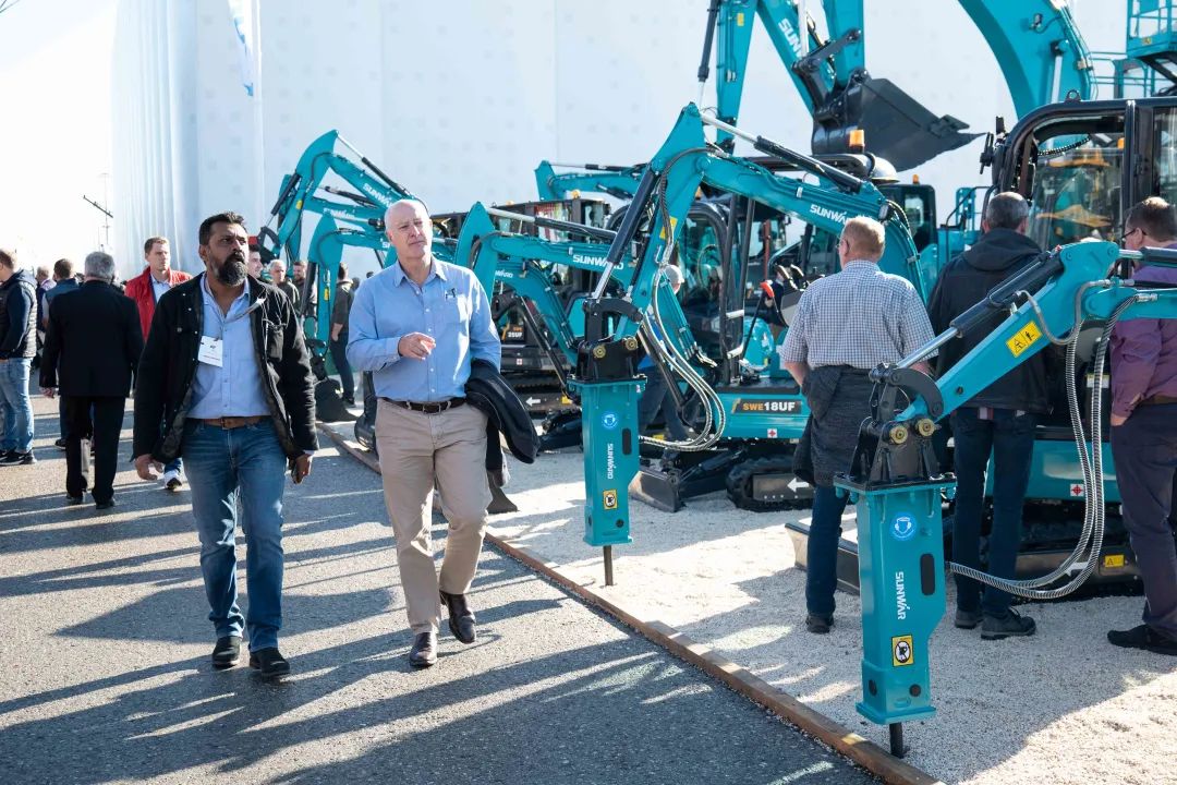 Bauma 2022 | 一组火热现场图带您重温糖果派对官网智能德国宝马展之旅