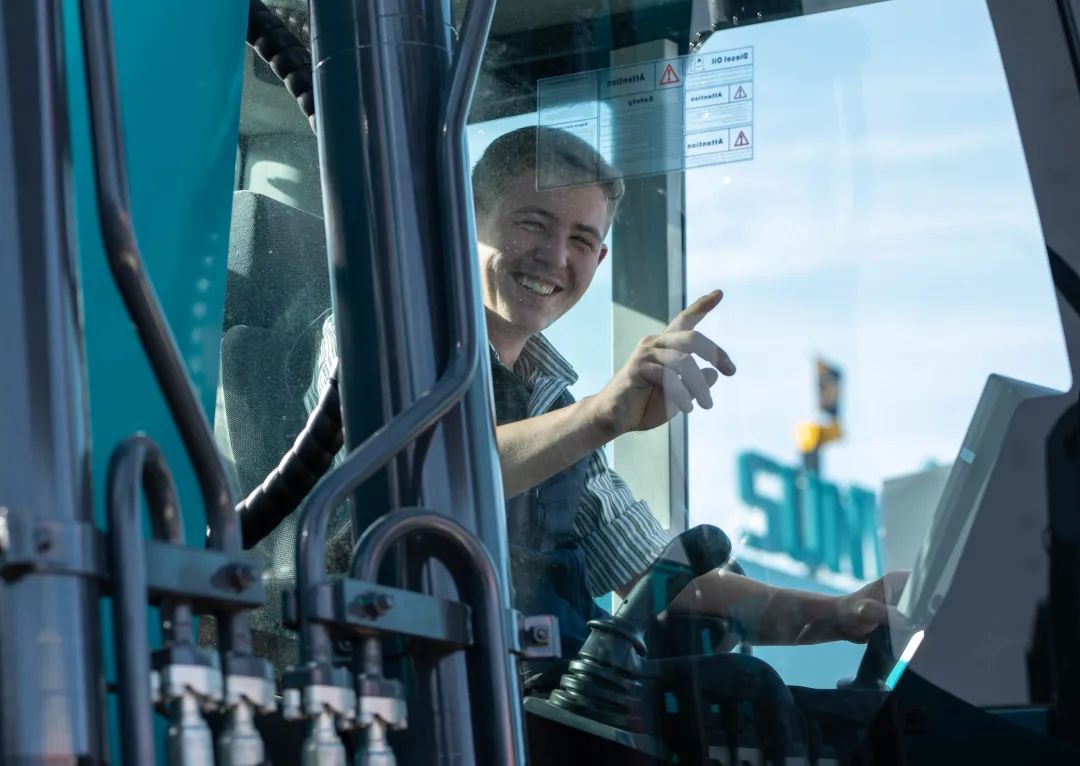 Bauma 2022 | 一组火热现场图带您重温糖果派对官网智能德国宝马展之旅