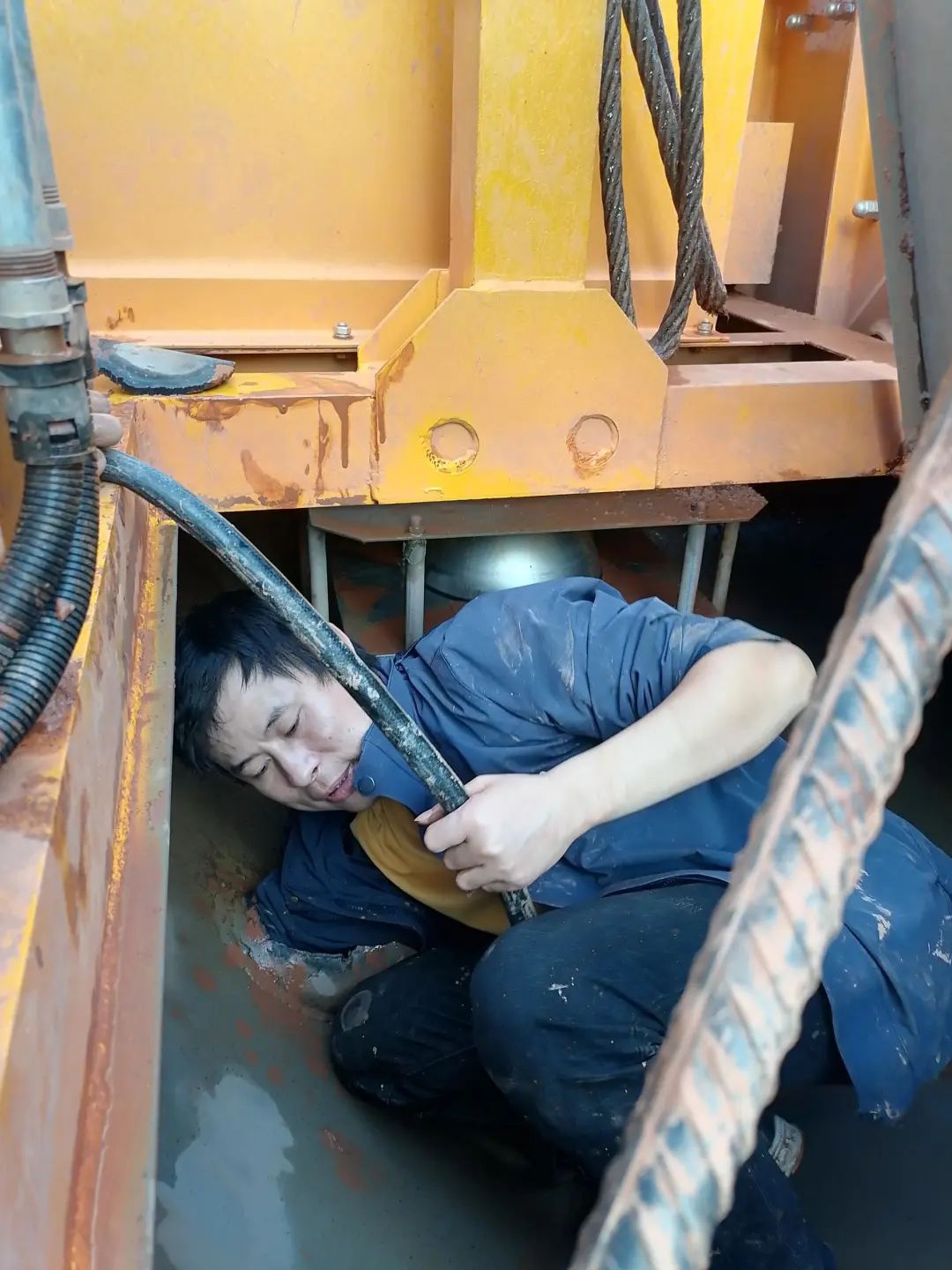 �ǹ��ɶԹ������� | һ��פ�����ؽ�������Ϊ�ǹ��ɶԹ����˵ļ�����֧������