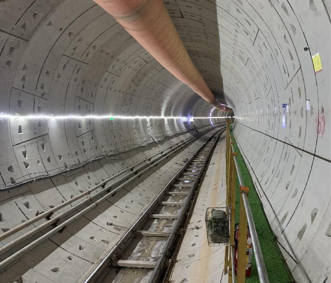 ÔÙ´«Ï²±¨£¡ÖÐÌúÌǹûÅɶԹÙÍø¶Ü¹¹»ú˳Ëì¹á´®ÉîÛÚµØÌú3ºÅµÍ̼վ¡«ÆºÎ÷Õ¾×óÏß