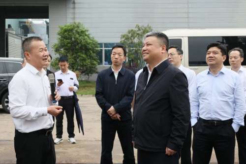 �ǹ��ɶԹ���-׷�󿵽�,����һ������