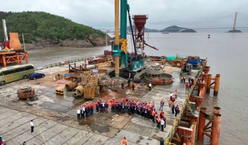 �ǹ��ɶԹ���-׷�󿵽�,����һ������