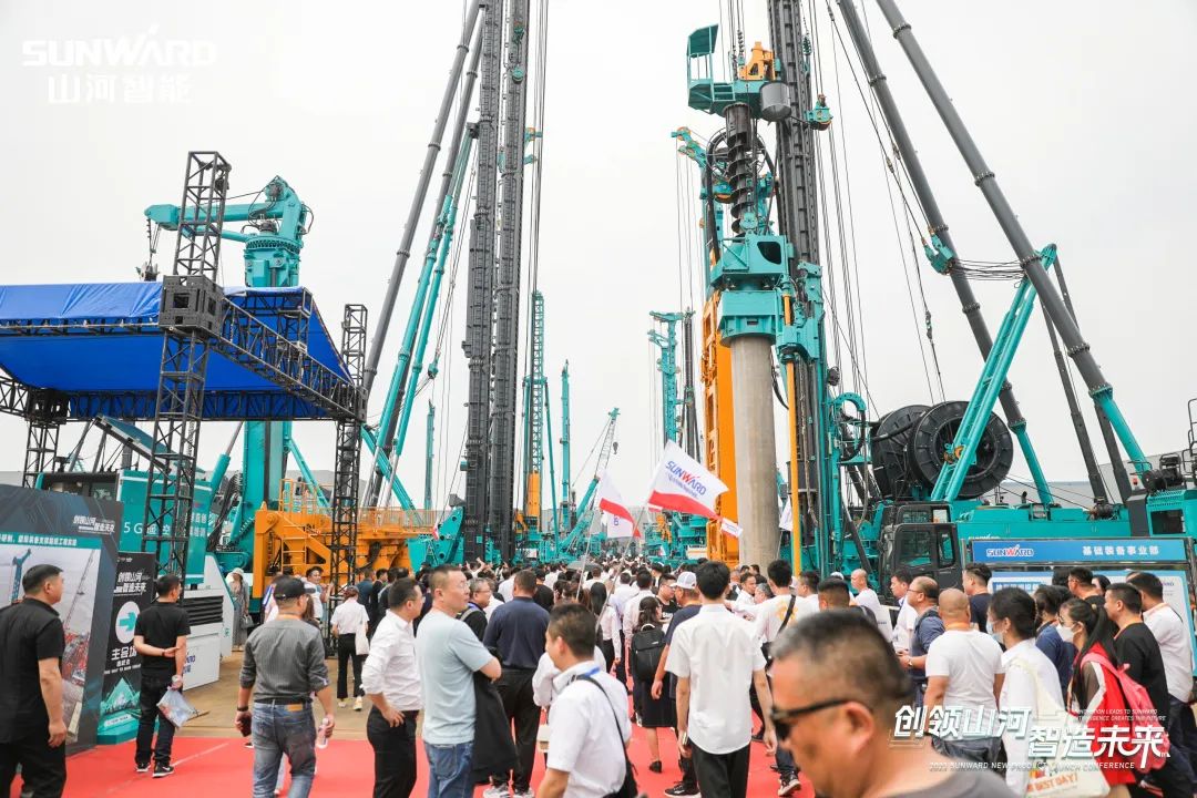 ʵÁ¦³öȦ£¡ÌǹûÅɶԹÙÍøÖÇÄܵØÏ¹¤³Ì×°±¸¡°´óÔıø¡±À´ÁË