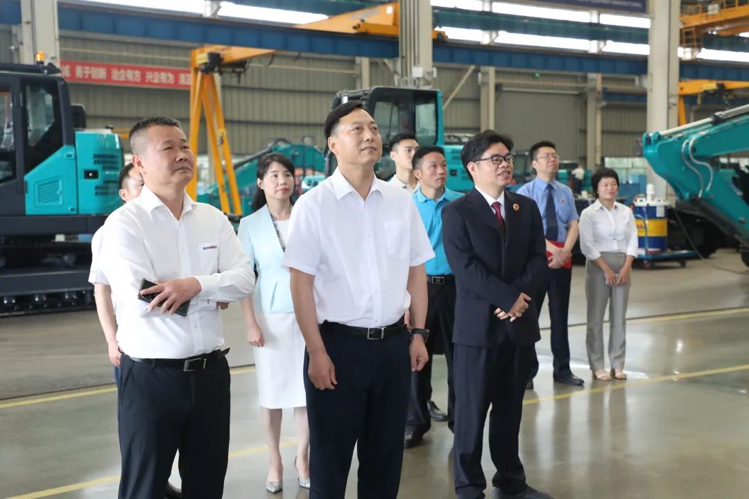 ��ɳ���������Ժ������ǡ���鳤�����ĵ����ǹ��ɶԹ�������