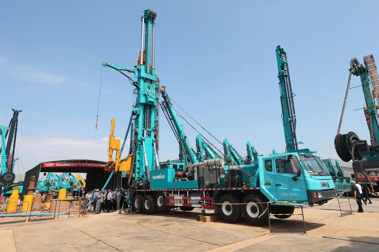 ÌǹûÅɶԹÙÍøÖÇÄÜÈ«ÇòÊ×´´Éî¾®Ì׹ܳµÔØ×ê»úÏÂÏßÐû²¼