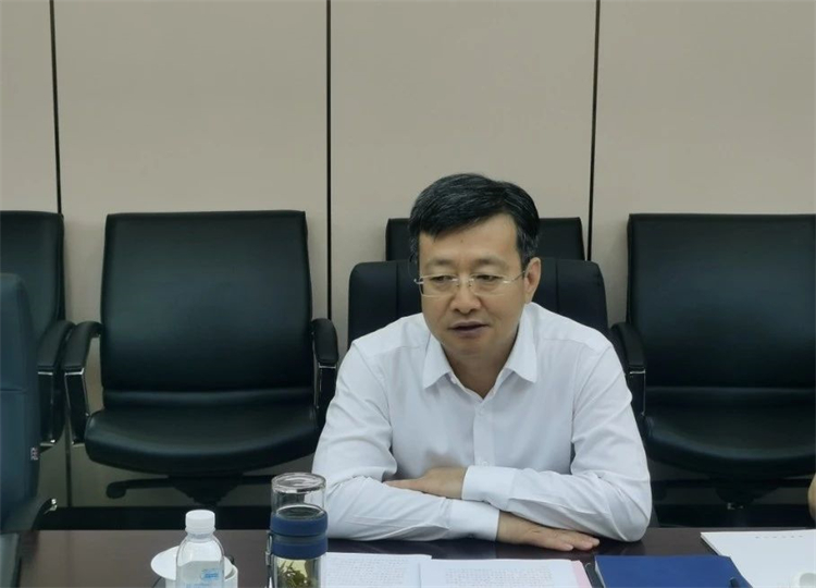 深化合作、共创绚烂!何清华带队造访中土集团