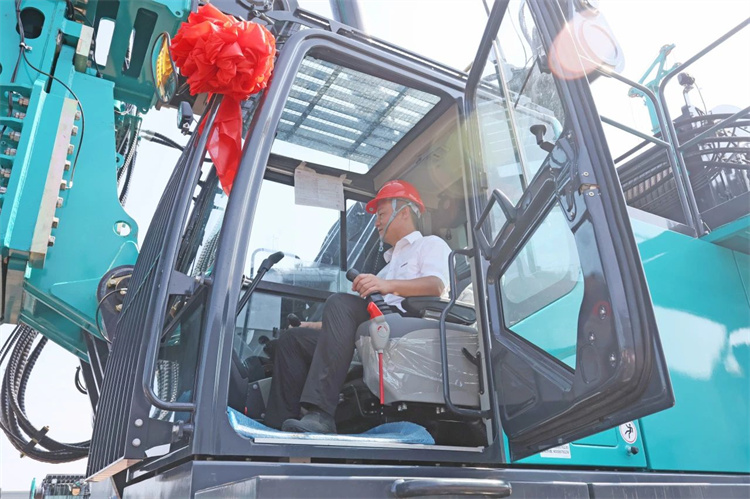 ÌǹûÅɶԹÙÍøÖÇÄÜ×®¹¤»úеÔÙÌíÇ¿½«£¡SWDM800HÐýÍÚ×ê»ú˳ËìÏÂÏß