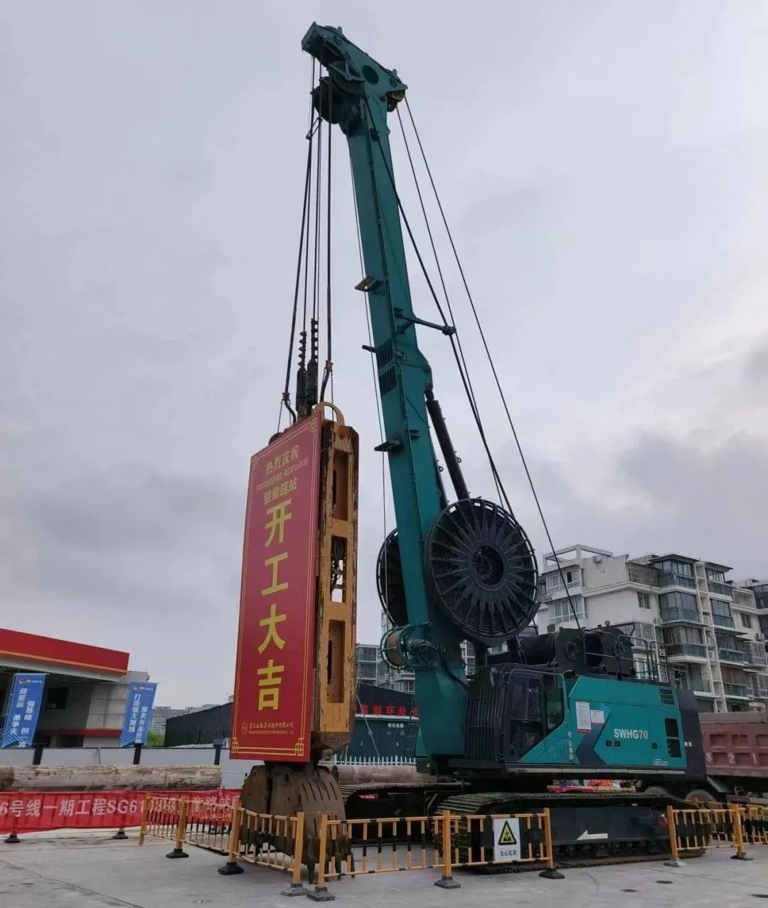 助力海内国际重大工程!糖果派对官网智能液压抓斗实力“出圈”