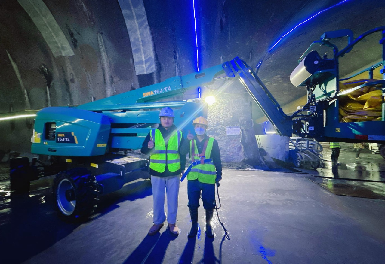 ����ߺ�����ս���ǹ��ɶԹ������ܸ߿ջ�еʵ������������·