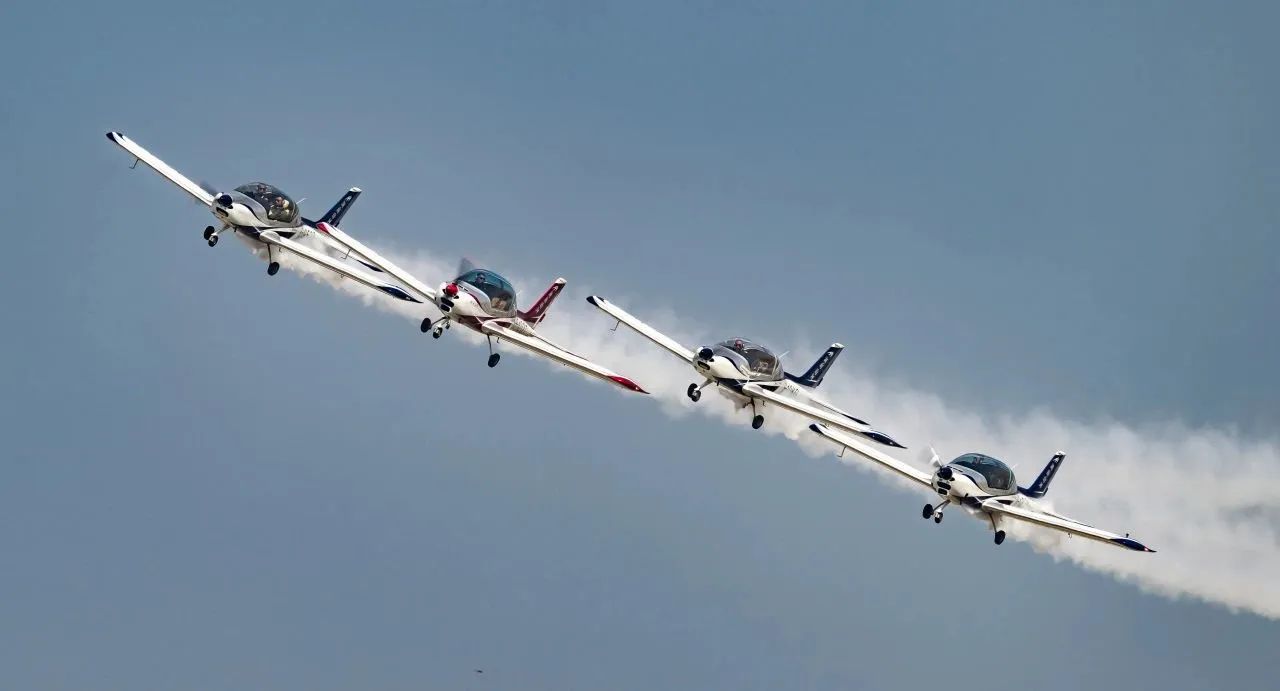 ��ý�۽���һ���֤�׽�����ͨ�ú���չ�ϵ��ǹ��ɶԹ����緶