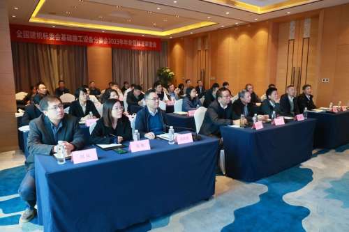 �ǹ��ɶԹ���-׷�󿵽�,����һ������