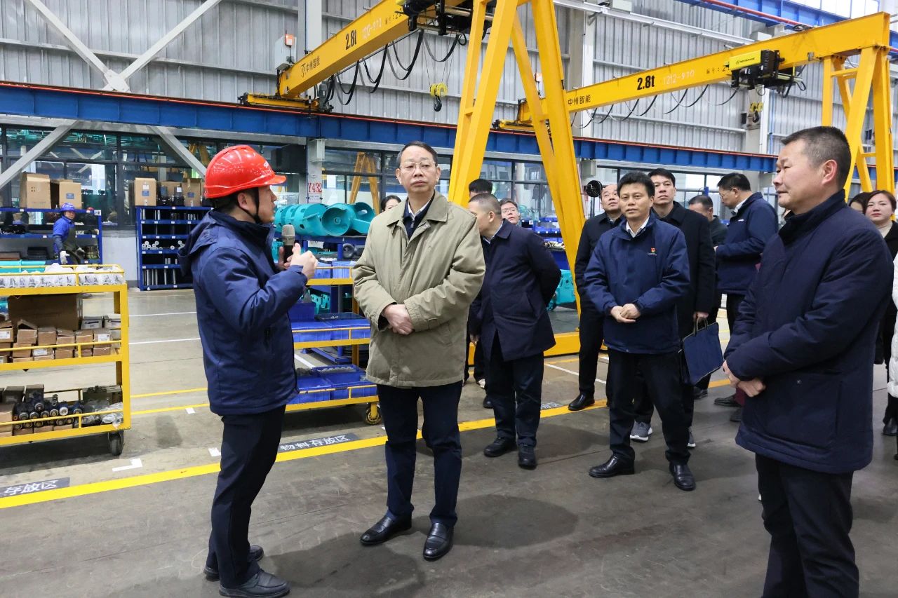 ����ѫ�����߷õ����ǹ��ɶԹ�������