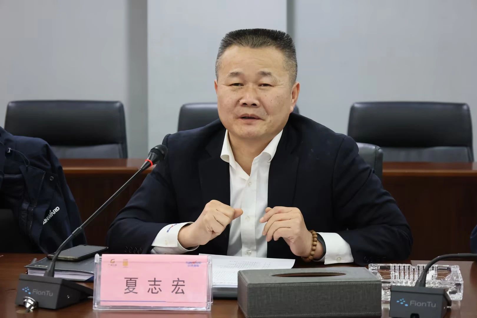 ��˼�����������º�������ͻ�ƣ�����ʮ���ֵ����ǹ��ɶԹ�������