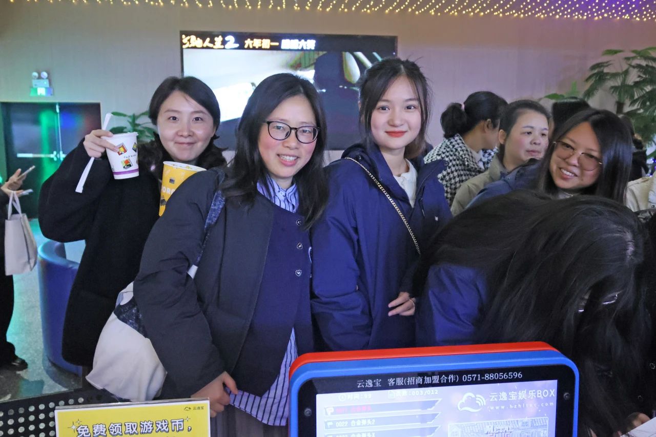 ���˶�����ഺ���ǹ��ɶԹ������ܿ�չ�����ˡ������Ͷ���Ů�����������˶�