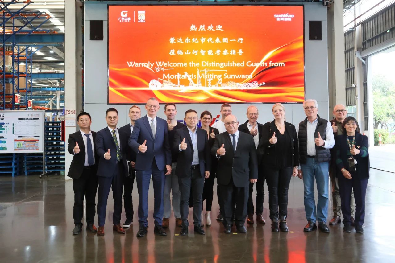 �ɴ�����д�����һ�п����ǹ��ɶԹ�������