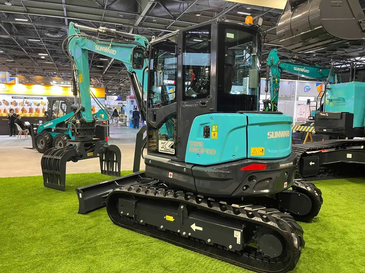 赢战INTERMAT 2024!糖果派对官网智能土方机械深耕全球高端市场