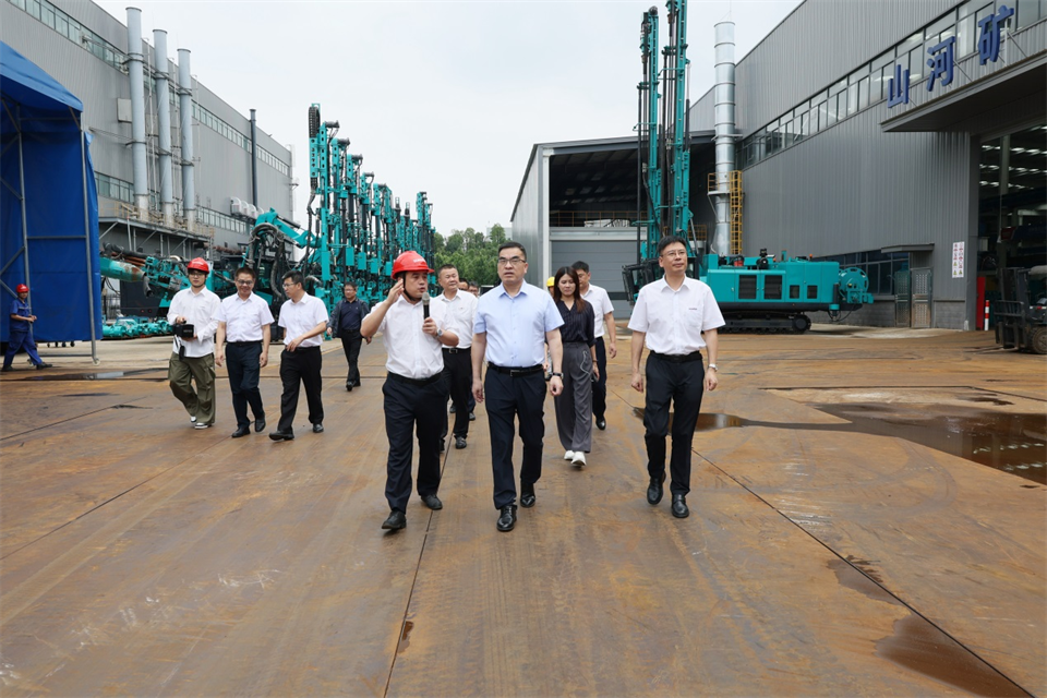 广州工控集团总司理王福铸调研糖果派对官网智能生产谋划事情