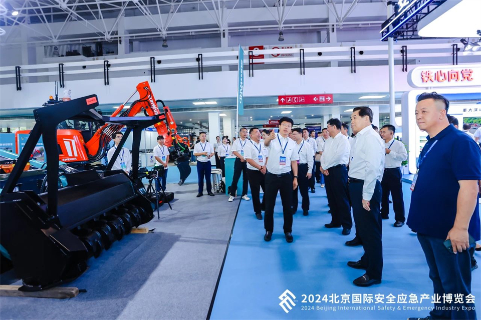 �ǻ�Ӧ�����徲��ʱ�� | �ǹ��ɶԹ�������Я8���Ʒ���౱��������