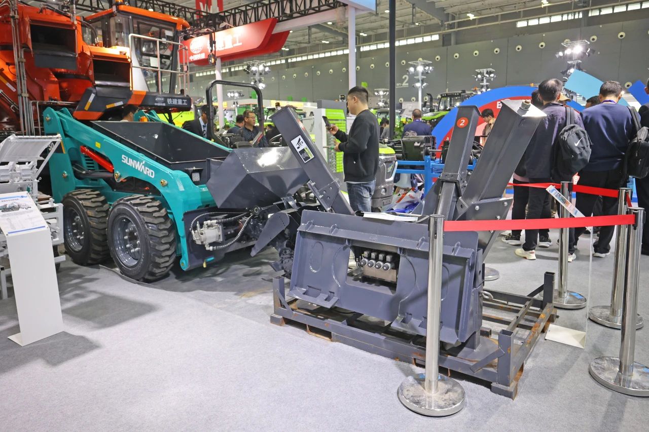 �۽����ܻ������˻����ǹ��ɶԹ�������Я����Ʒ����2024�й�����ũҵ��еչ