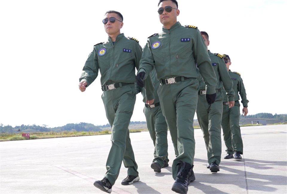 ʮ��֯���ǹ��ɶԹ����������г��Ĵ�δ�����ǹ��ɶԹ��������ݳ��ӽ���10��������˶�ʢ�����