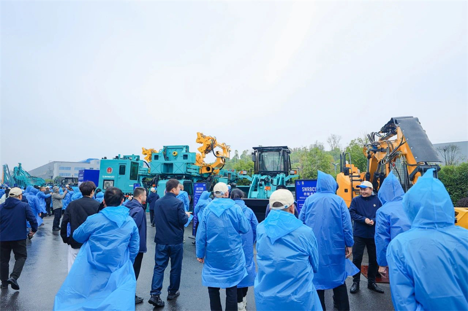 ���������ֵ������ɼ�δ�����ǹ��ɶԹ�������25���������ȫ��ͻ���ʢ�����