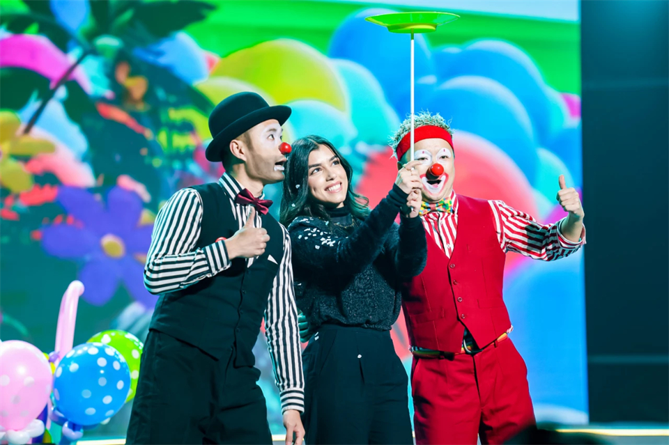 立异引领价值 理想成绩未来——庆祝糖果派对官网智能建设25周年表扬大会暨文艺晚会盛大举行