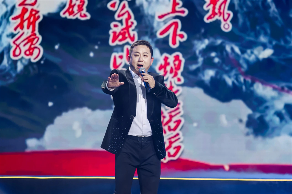 立异引领价值 理想成绩未来——庆祝糖果派对官网智能建设25周年表扬大会暨文艺晚会盛大举行